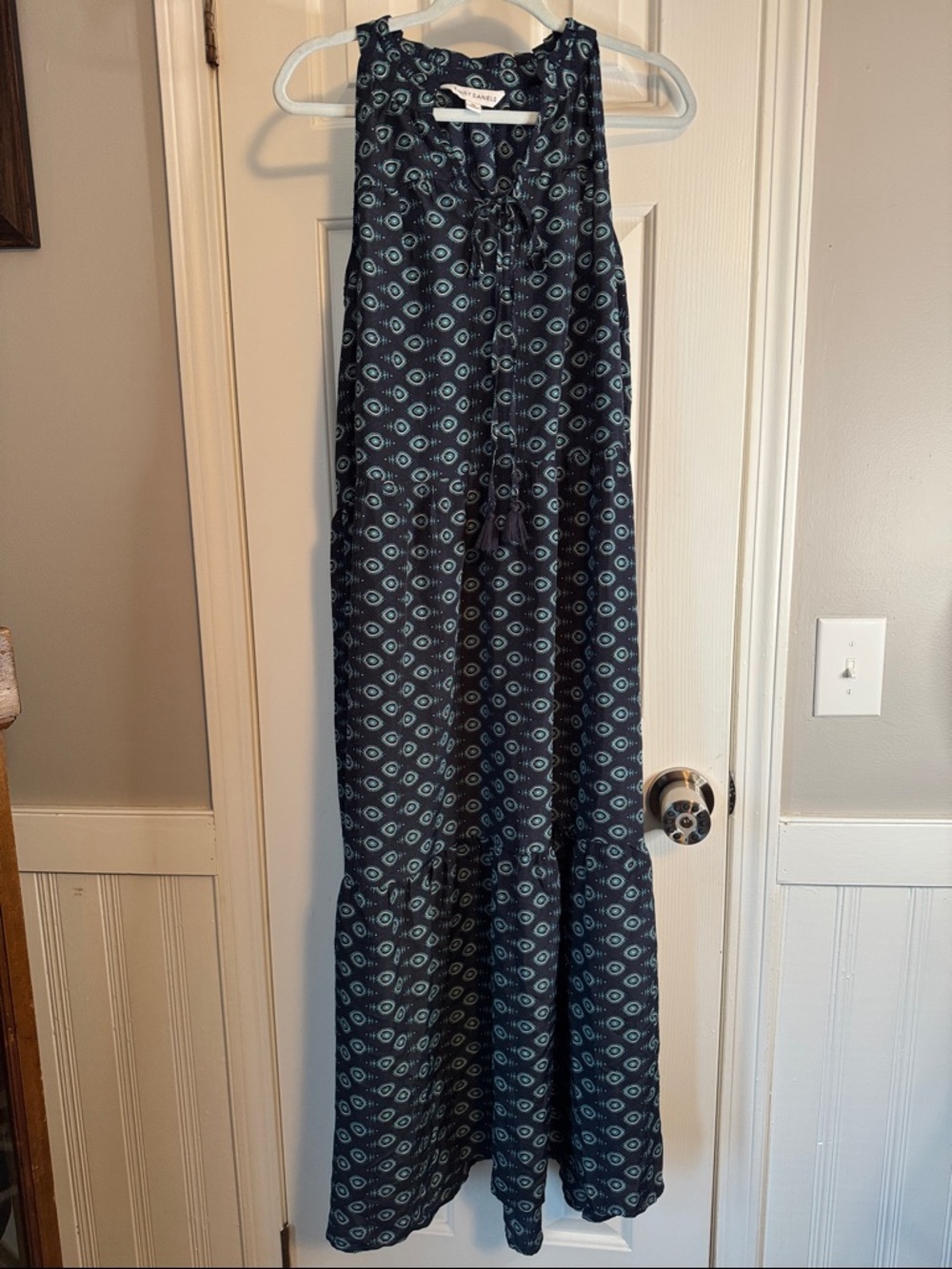 Sleeveless Navy Patterned Maxi Dress with Tie Neck (20)